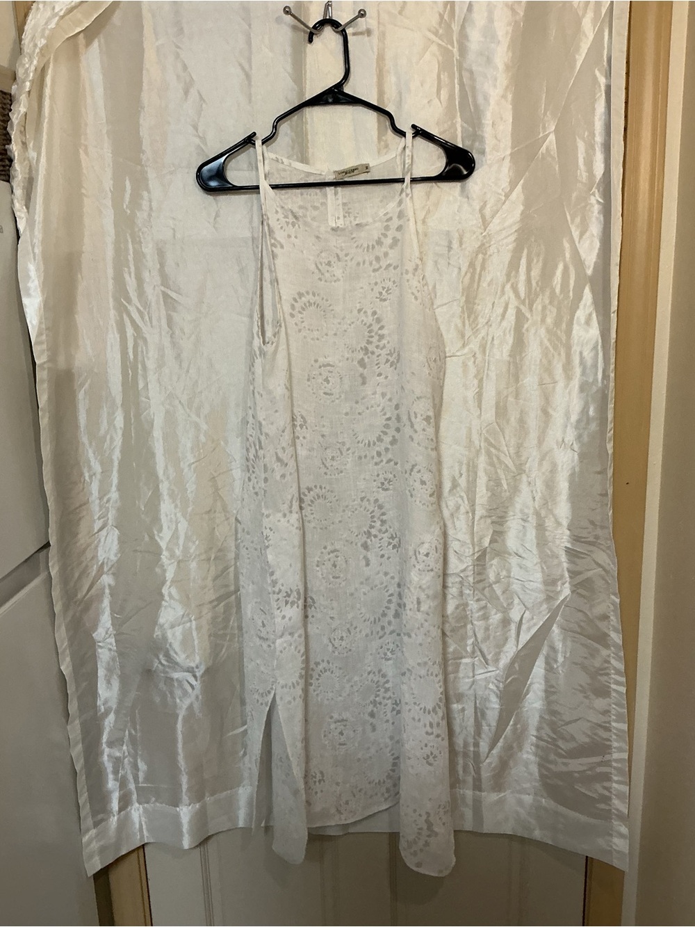 Women’s White Lace Maxi Dress with Spaghetti Straps